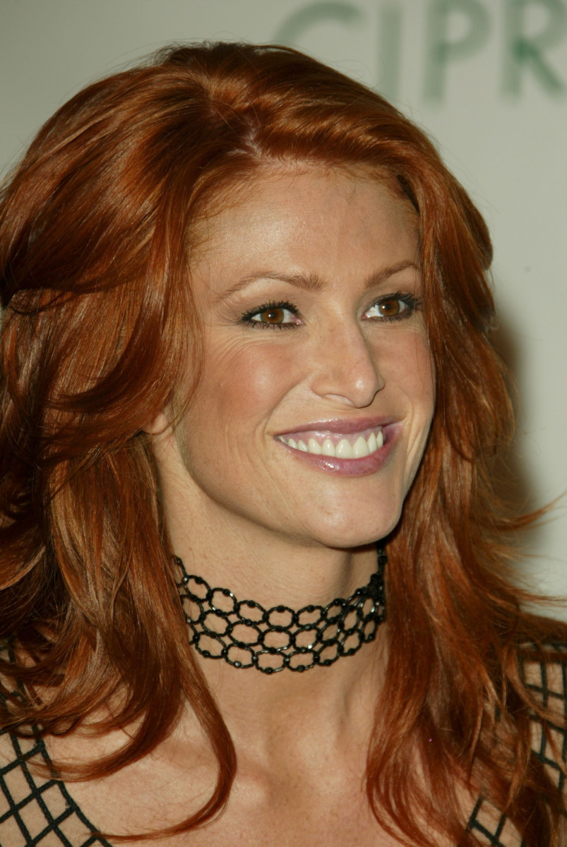 Angie Everhart photo 6 of 81 pics, wallpaper photo 26116 ThePlace2